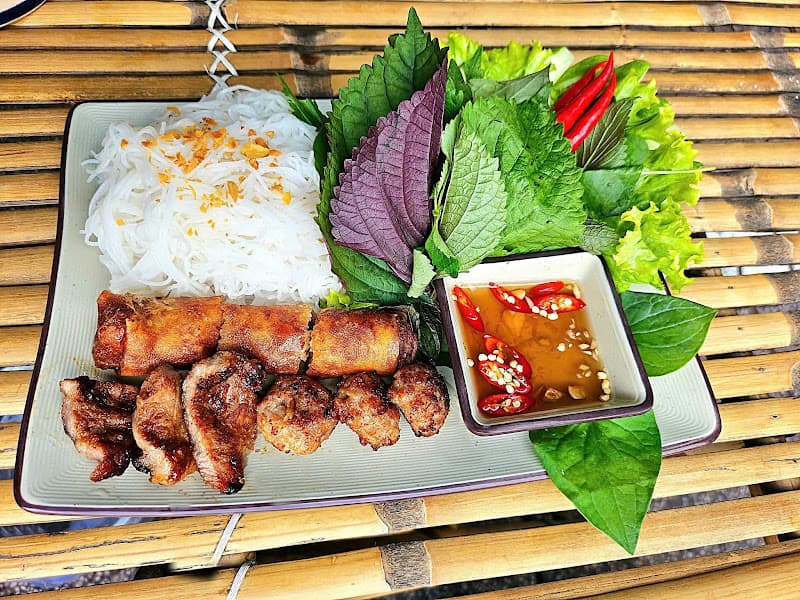 Hình ảnh Đậu Quán - Bún Đậu Mắm Tôm Chuẩn Vị Hà Nội - 2
