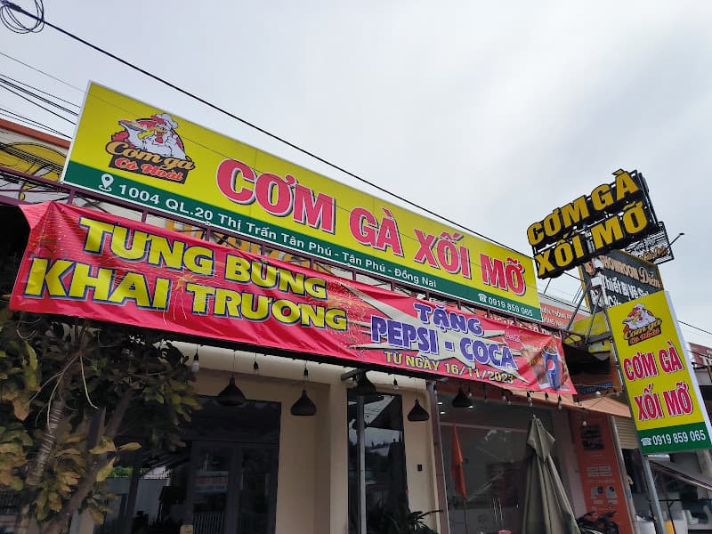 Ảnh bìa Cơm Gà Xối Mỡ Cô Hoài