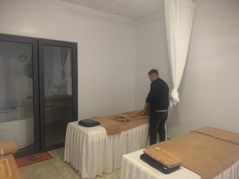 Hình ảnh MASSAGE HOA SEN - 2