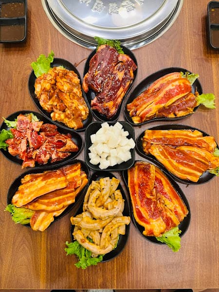 Hình ảnh Hằng Kim Chi - Lẩu nướng Hàn Quốc - 2