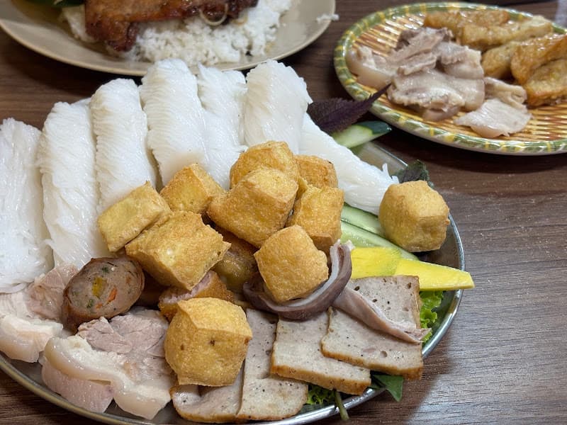Hình ảnh Nhà Cám (Cơm Tấm) - 2