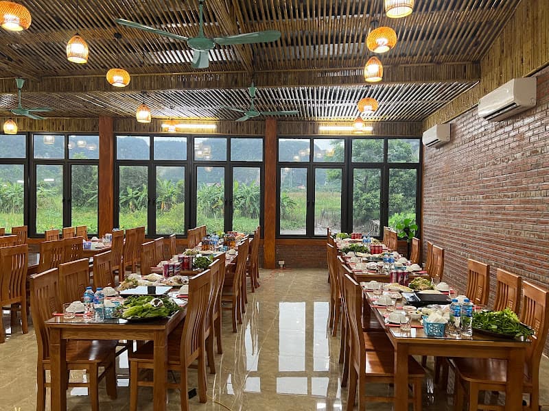Hình ảnh Nhà Hàng Nguyên Huyền (Dê-Gà-Các loại Cá-Các món ăn dân tộc) - 2
