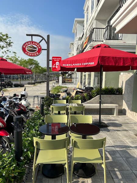 Ảnh bìa Highlands Coffee Nguyen Tat Thanh DNG