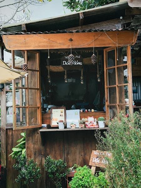 Ảnh bìa Tiệm cà phê Dốc Hồng