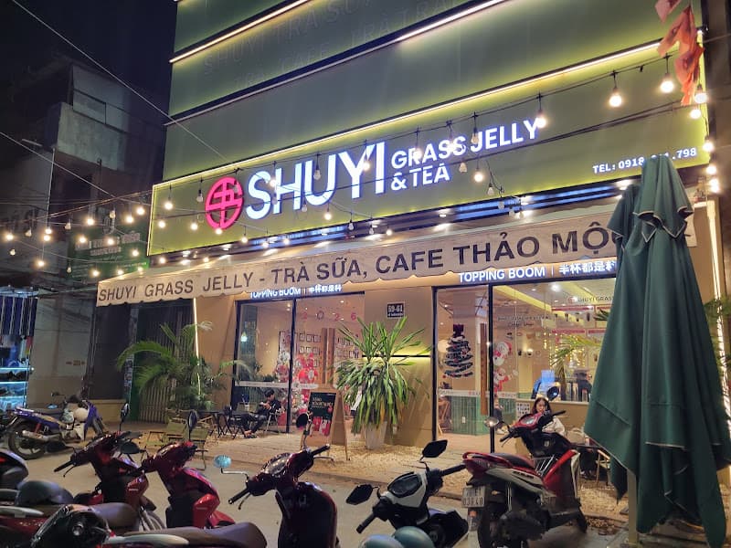 Ảnh bìa TRÀ SỮA, CÀ PHÊ SHUYI QUẢNG NGÃI - SHUYI GRASS JELLY TEA & COFFEE QUANG NGAI - SHUYI 烧仙草茶与咖啡 - SHUYI 쑥젤리 차 & 커피