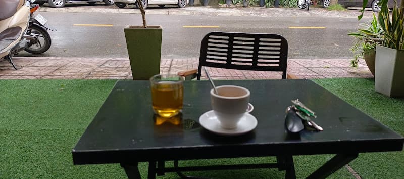 Ảnh bìa XƯỞNG LÁ