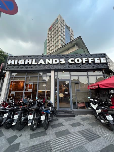 Ảnh bìa Highlands