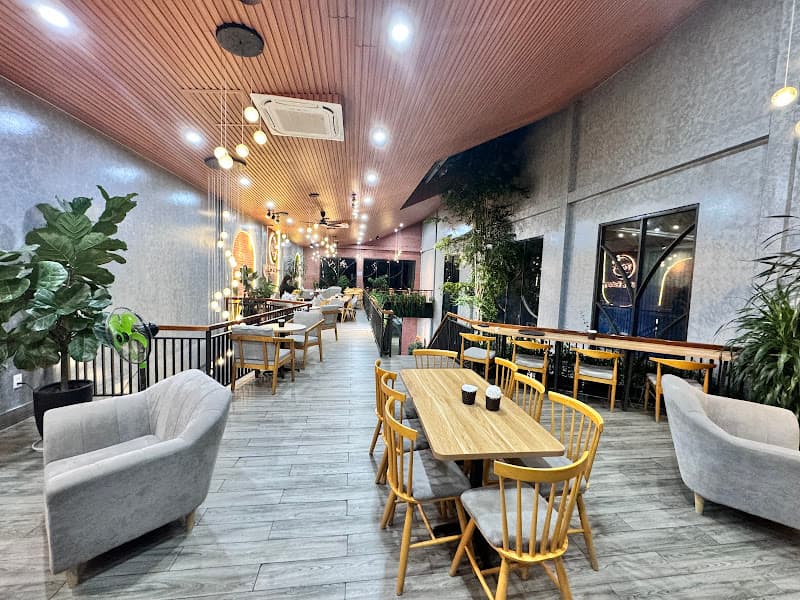 Ảnh bìa T.O.P Cafe & Eatery