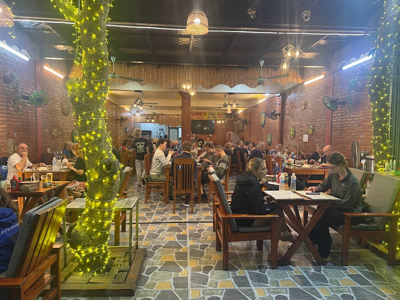 Ảnh bìa Family Restaurant