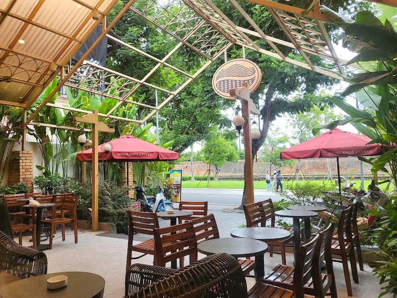 Ảnh bìa Highlands Coffee – Lê Lợi