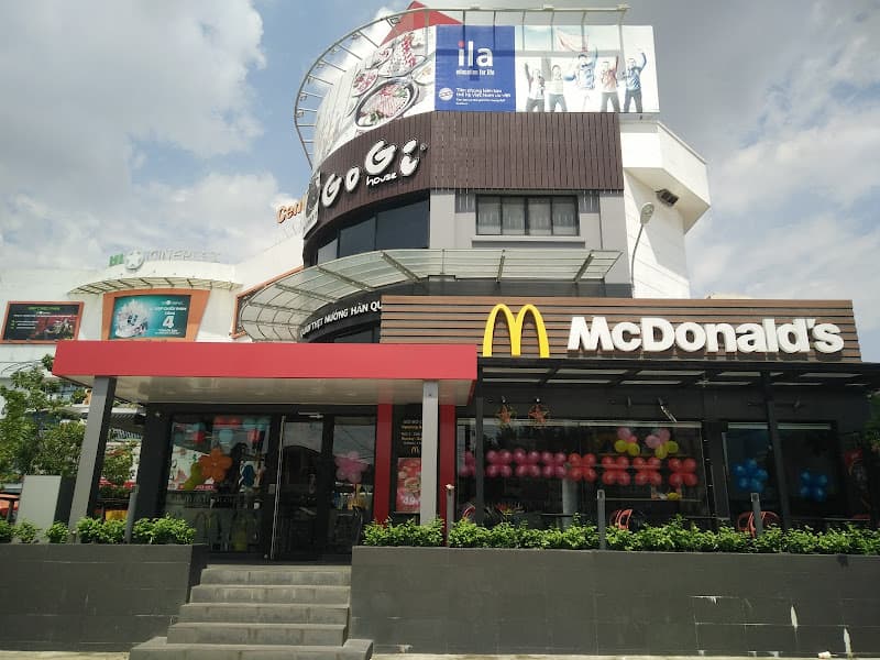 Ảnh bìa McDonald's Centre Mall
