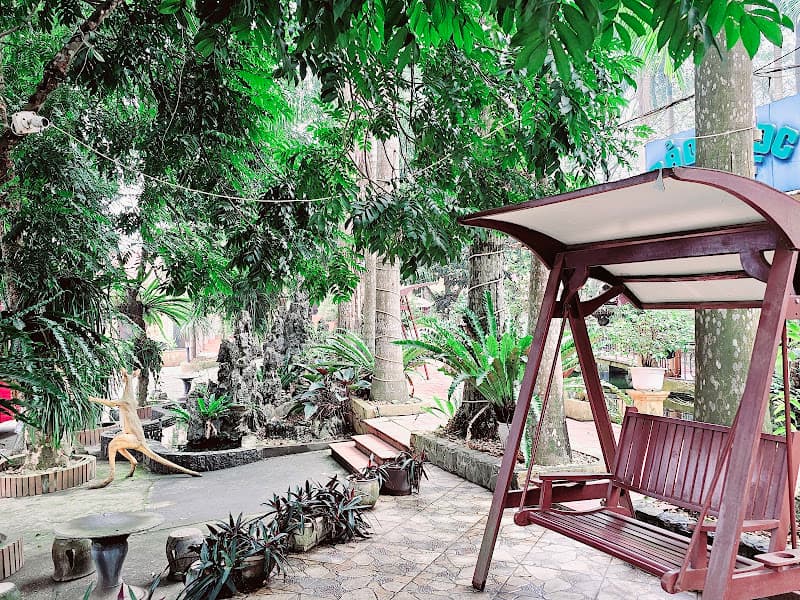 Ảnh bìa Nhà hàng sinh thái Budapest Đền Hùng