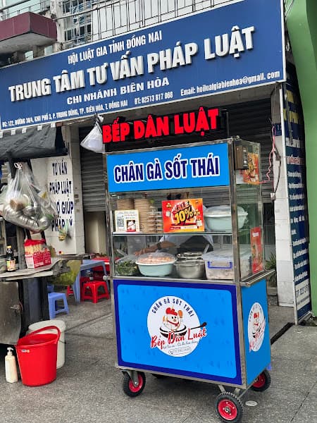 Ảnh bìa Chân gà sốt thái Bếp dân luật