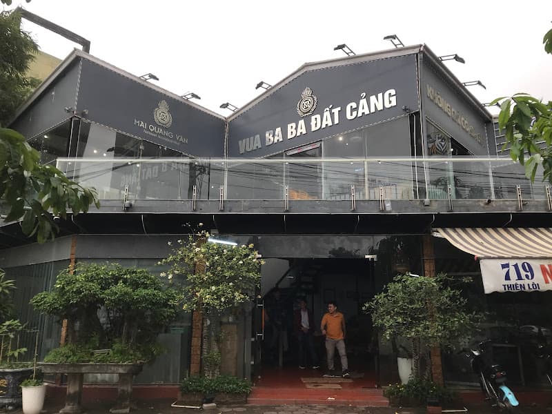 Ảnh bìa Vua Ba Ba Đất Cảng