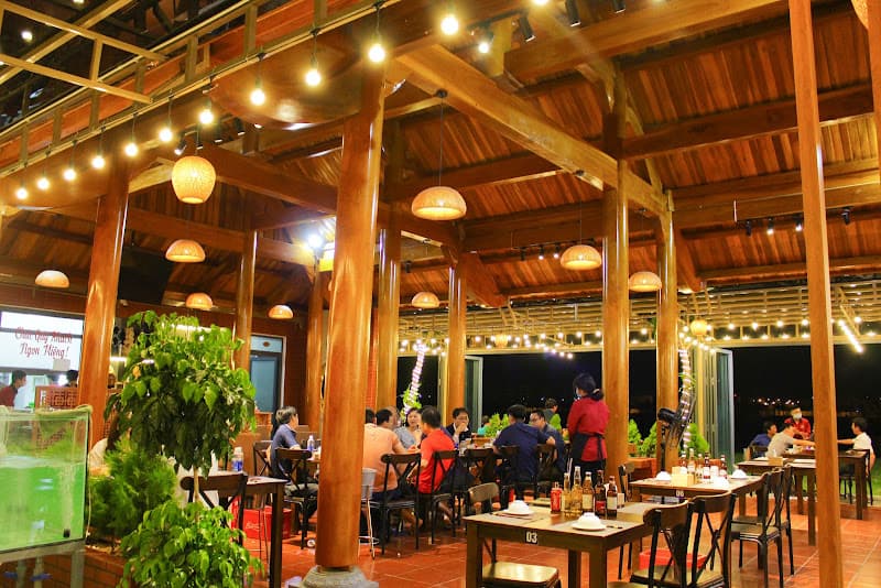 Ảnh bìa Hoa Ban Restaurant