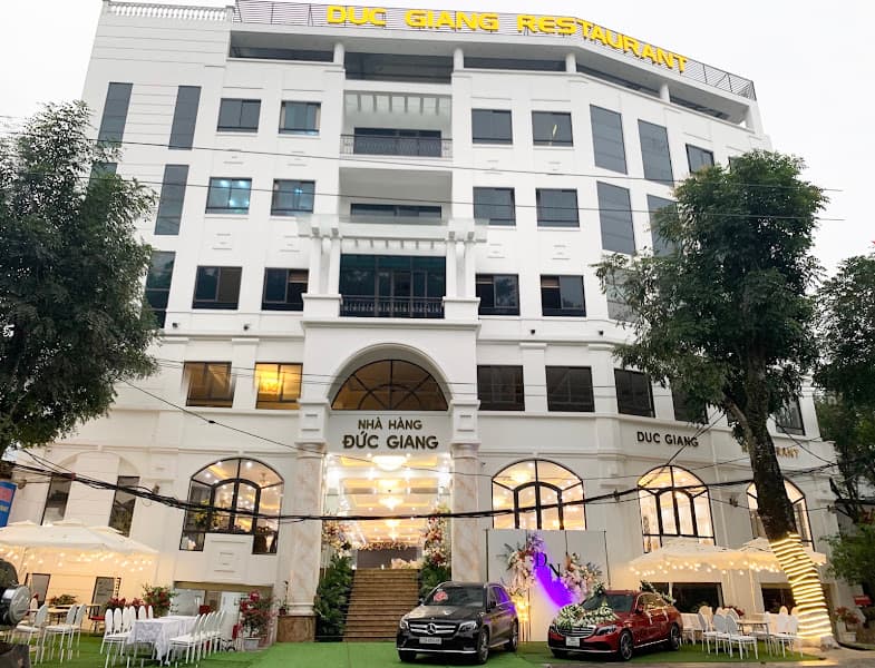 Ảnh bìa Nhà hàng & Khách sạn Đức Giang