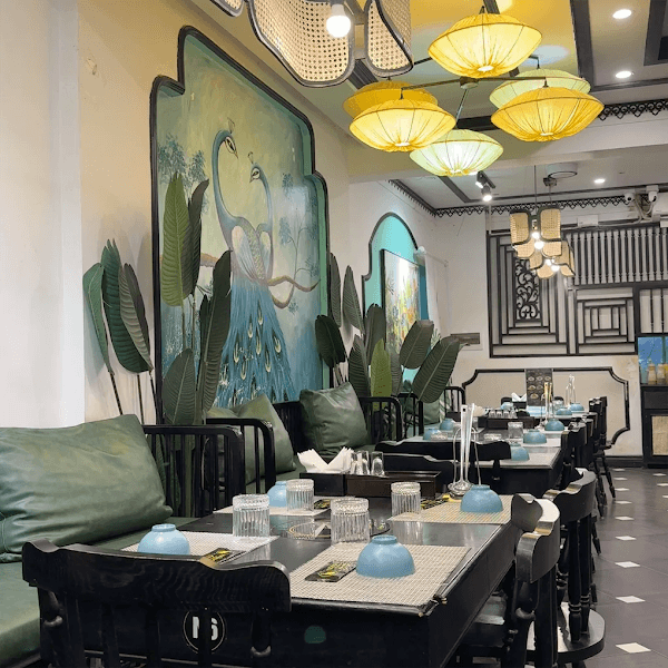 Ảnh bìa Natcha Thai