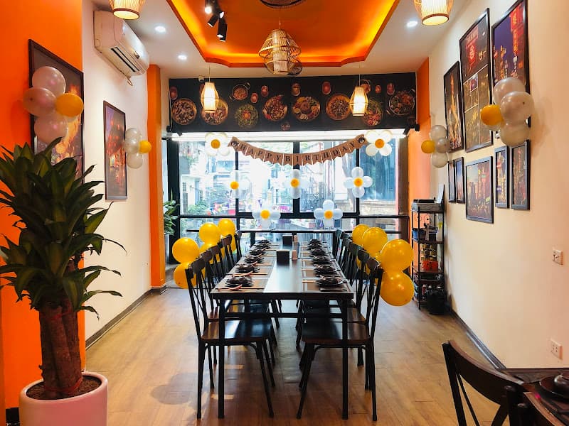 Ảnh bìa TOM THAI