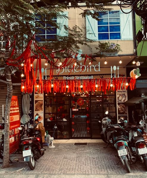 Ảnh bìa Bluebird french restaurant