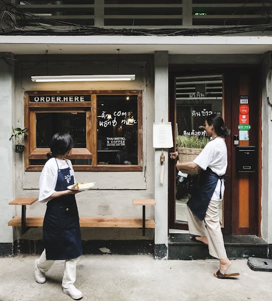 Ảnh bìa Ăn Cơm Uống Nước - Thai Bistro & Coffee