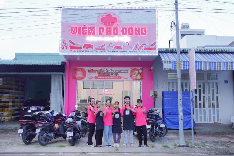 Ảnh bìa Tiệm Phố Đông