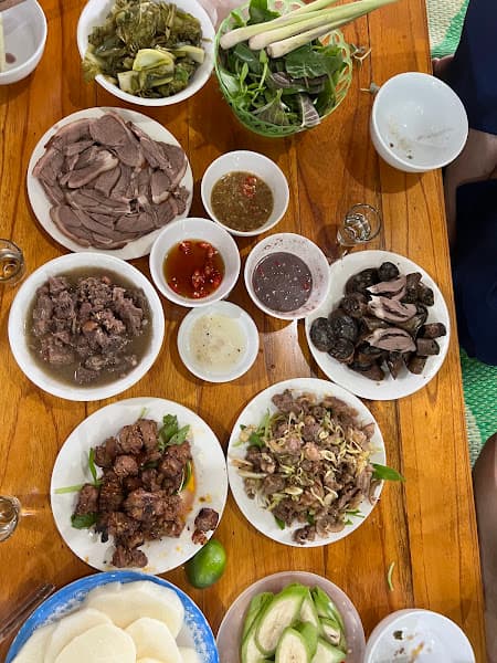 Ảnh bìa Bằng Bi Quán - Cầy Tơ Đủ Món